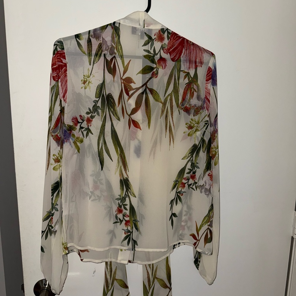 Gracia Multicolor Floral Women's Blouse - Picture 6 of 8